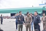 ท่านพล.ต.ท.ไตรรงค์ ผิวพรรณ ตามติดปฏิบัติการตรวจตลาดสี่มุมเมือง เจอต่างด้าวผิดกฎหมาย ลักลอบทำงาน-แย่งอาชีพคนไทย เพียบตามข่าว
